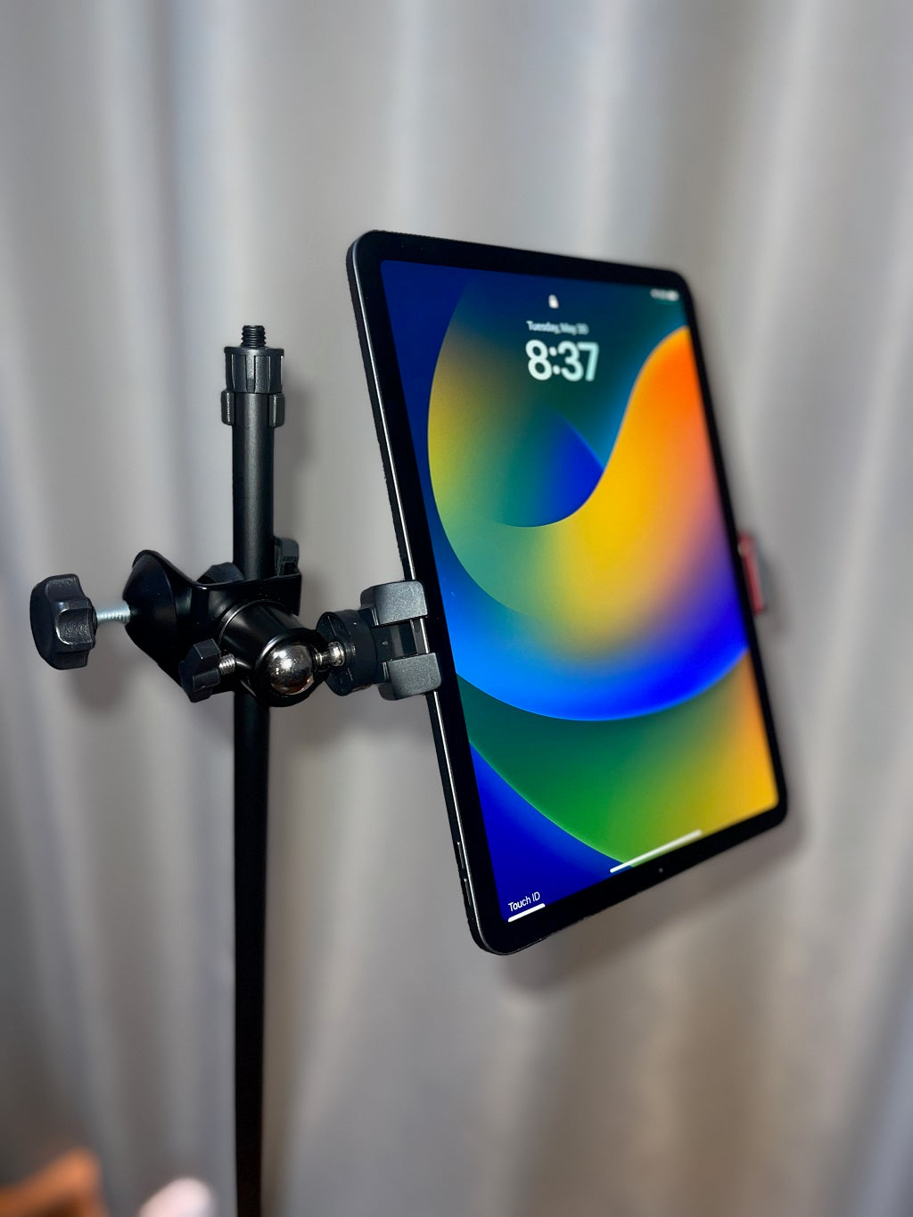 Compact Universal Mobile Device Holder